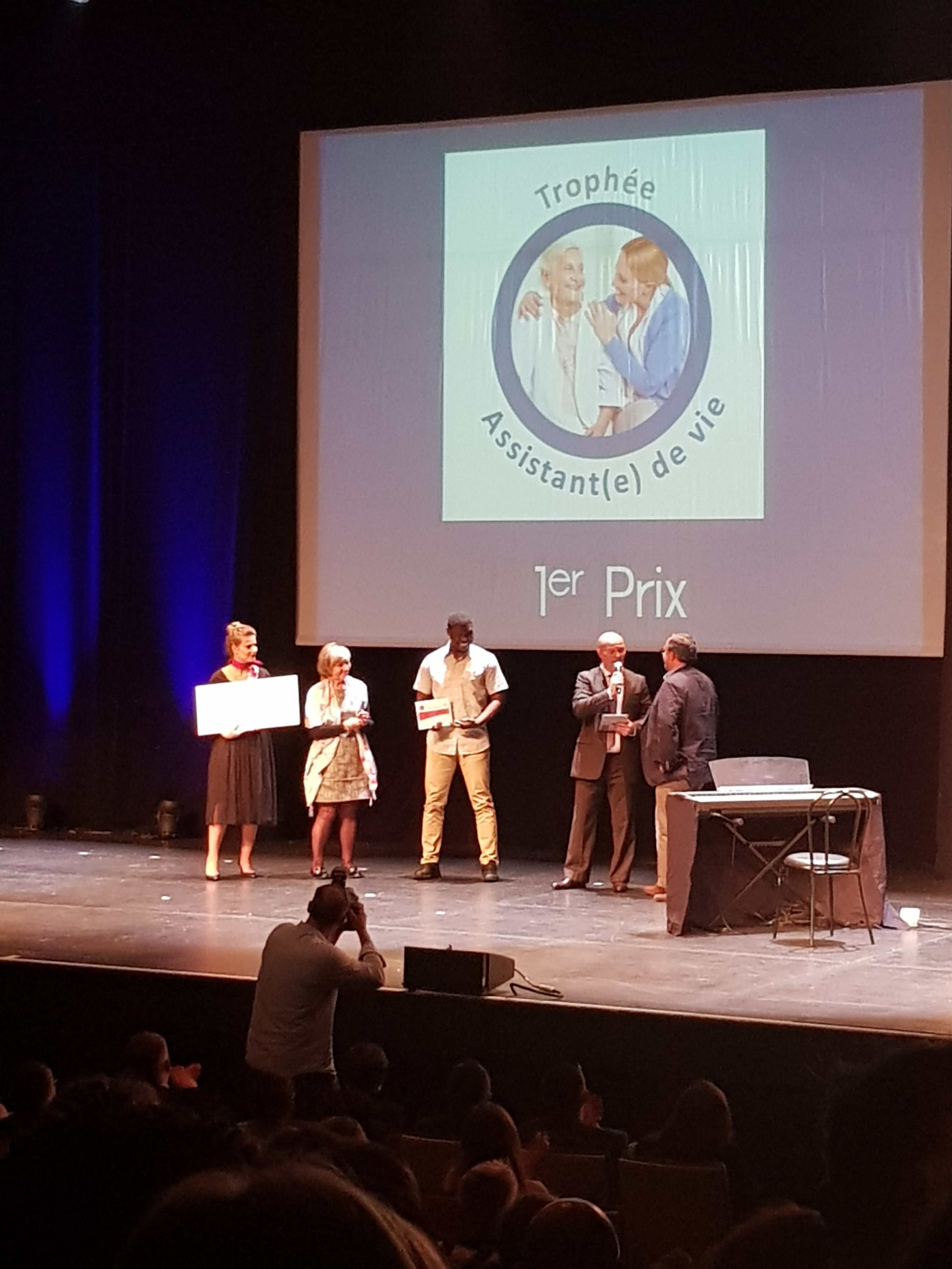 Trophée Assistant(e) de vie 1er prix